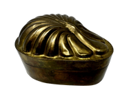 Brass Shell Hinged Box