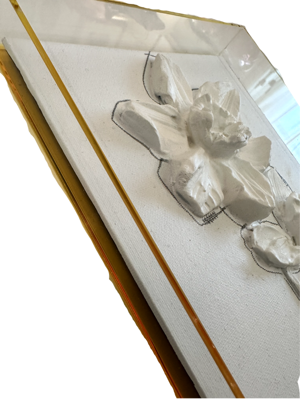White sculpted flower