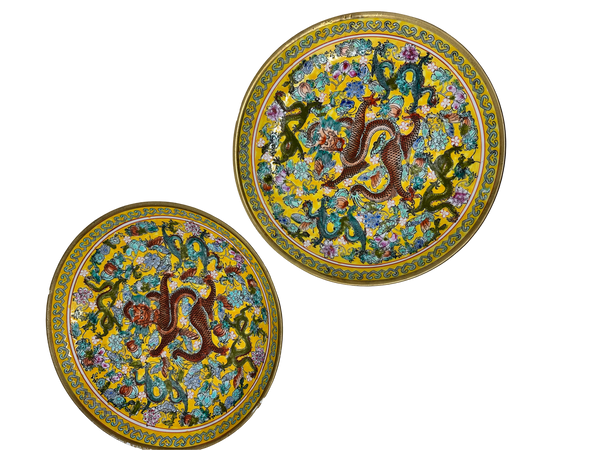 Pair of yellow Chinese Vintage Dishes with Dragons