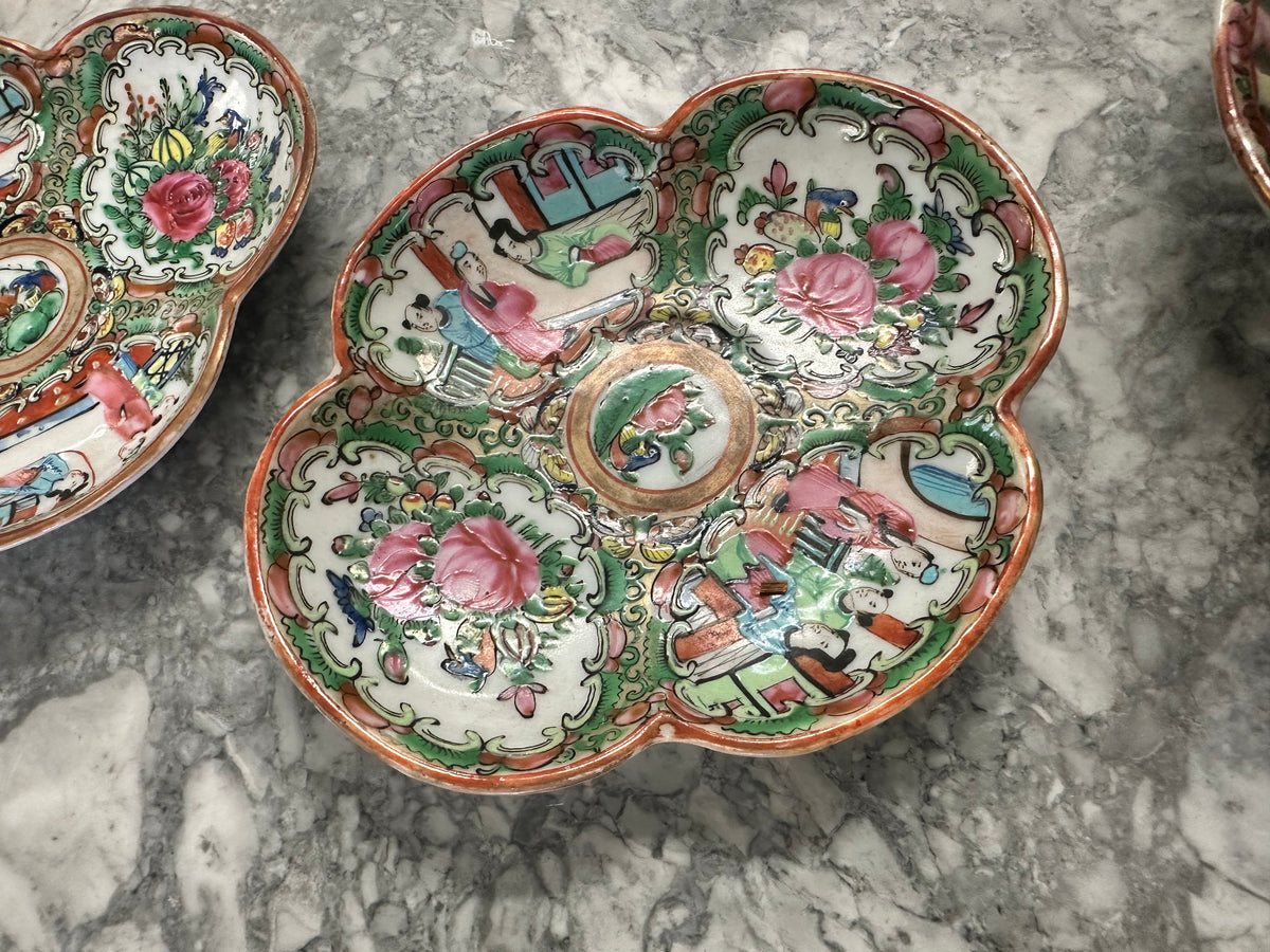 Rose Medallion Oval "Clover" dish