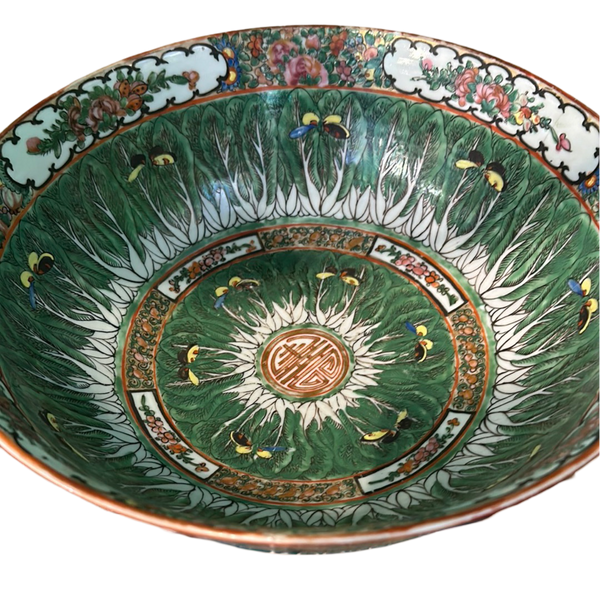 Chinese Export Cabbage Leaf bowl