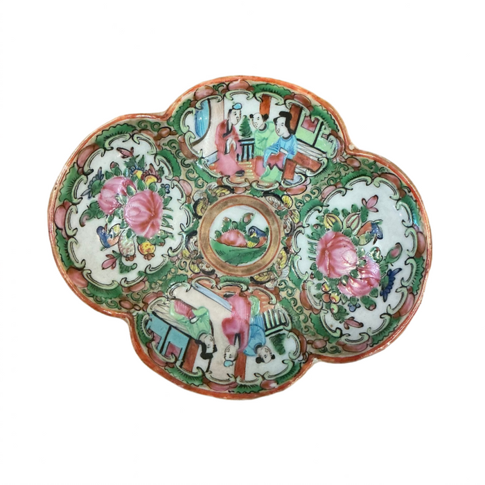 Rose Medallion Oval "Clover" dish